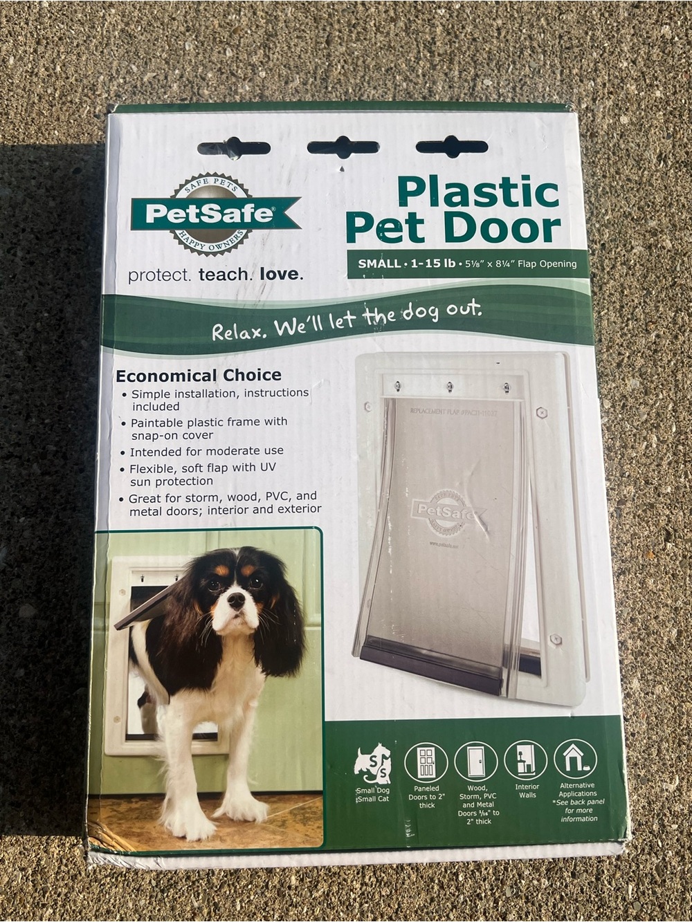 PetSafe Plastic Pet Door size Small Dogs Cat Doggie Door / access to cat box